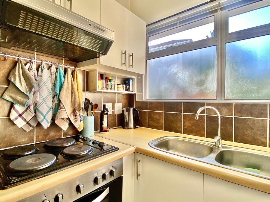 1 Bedroom Property for Sale in Tamboerskloof Western Cape